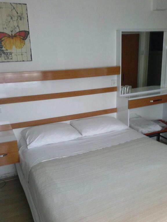 Hotel Ulke ヤロヴァ エクステリア 写真